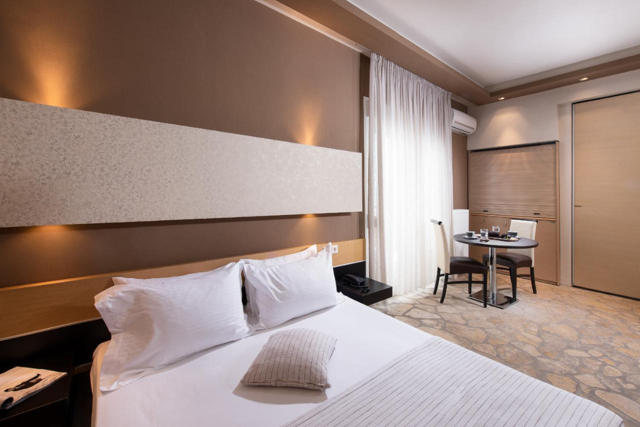 Afrodite Suites Potos Exterior foto